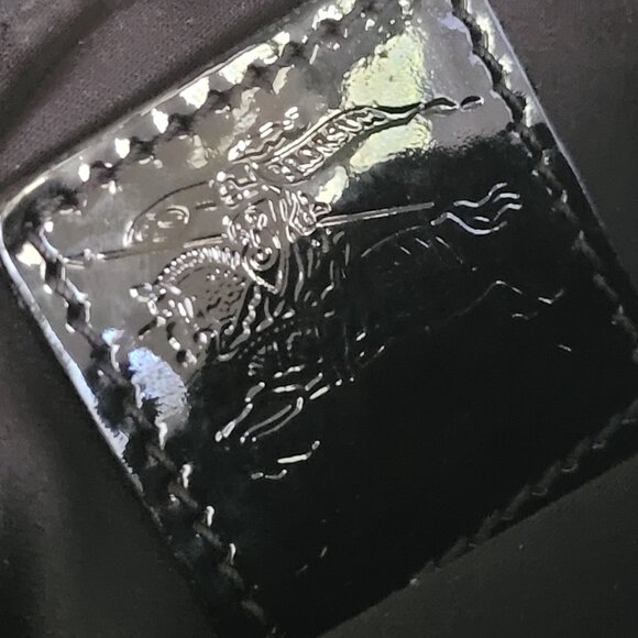 Rare BURBERRY Quilted Patent Leather Cosmetic Bag Black Gold Hardware Case - Picture 11 of 12